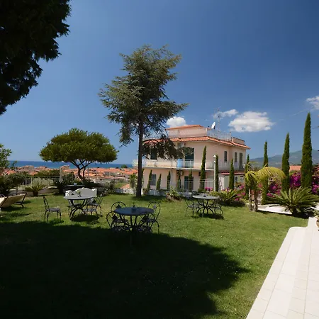 Il Paradiso Di Hyele-3